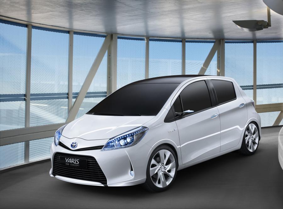  Toyota Yaris HSD Concept 2011 года  (фото 18 из 18)